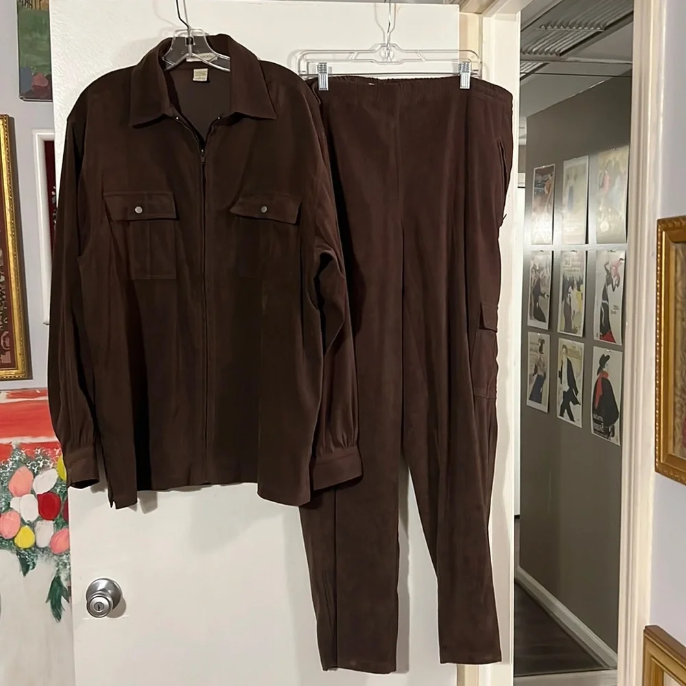 Solare sporta brown ultra suede zip front jacket and pants outfit